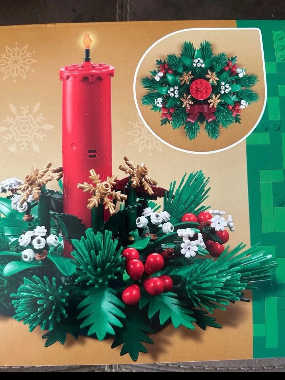 Lego Festive Red Candle Garland with Green Foliage